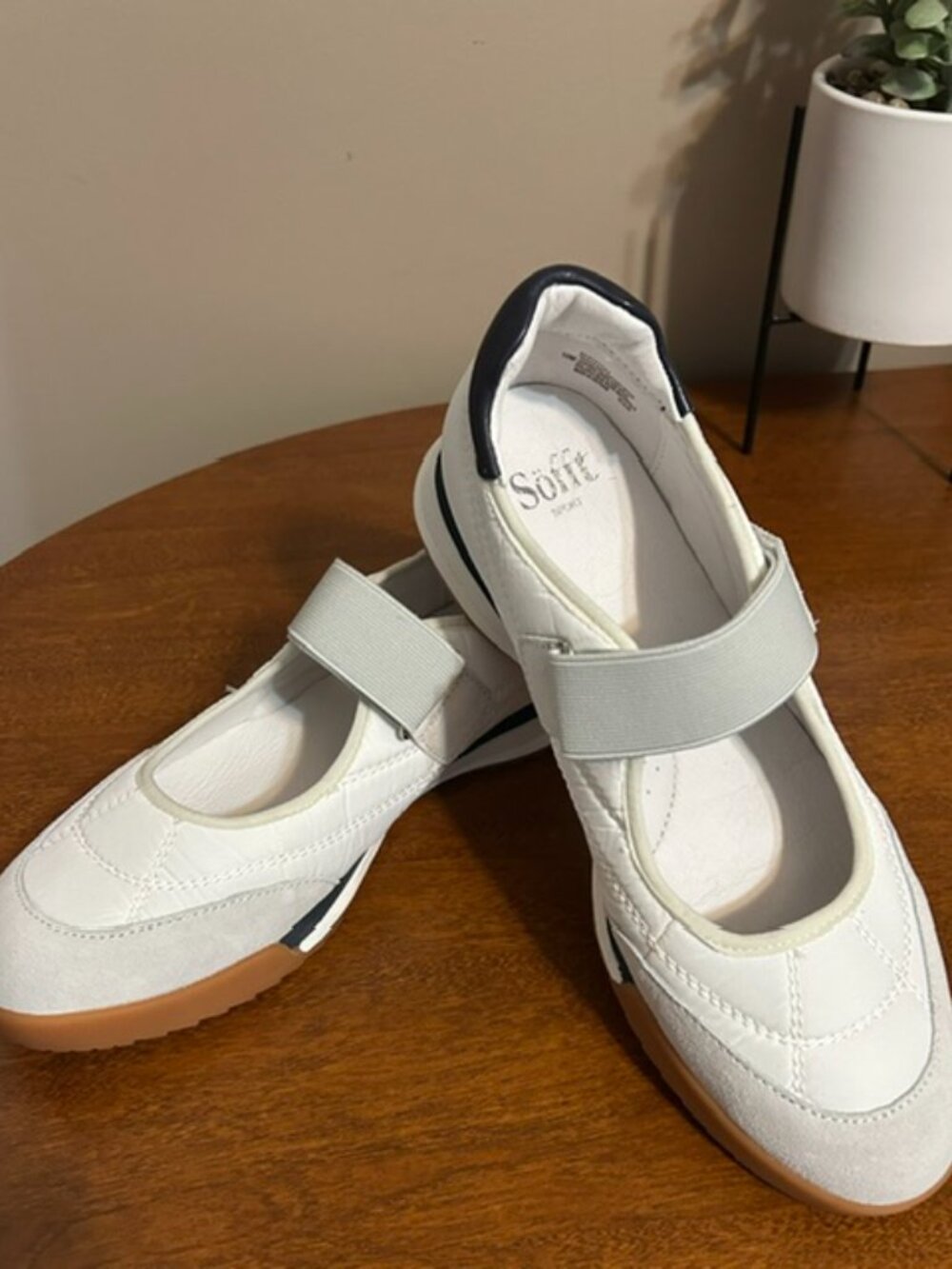 Sofft Kelly Mary Jane Sneaker White/Warm White Sz 10 New with Box Comfort Sporty - Picture 2 of 10